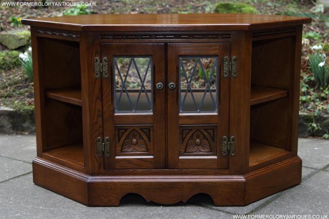 Image 33 of AN OLD CHARM LIGHT OAK CORNER TV DVD CD CABINET STAND TABLE