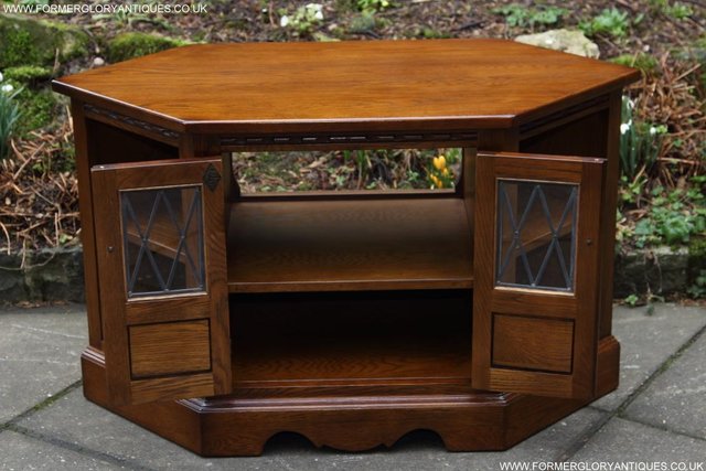 Image 41 of AN OLD CHARM LIGHT OAK CORNER TV DVD CD CABINET STAND TABLE