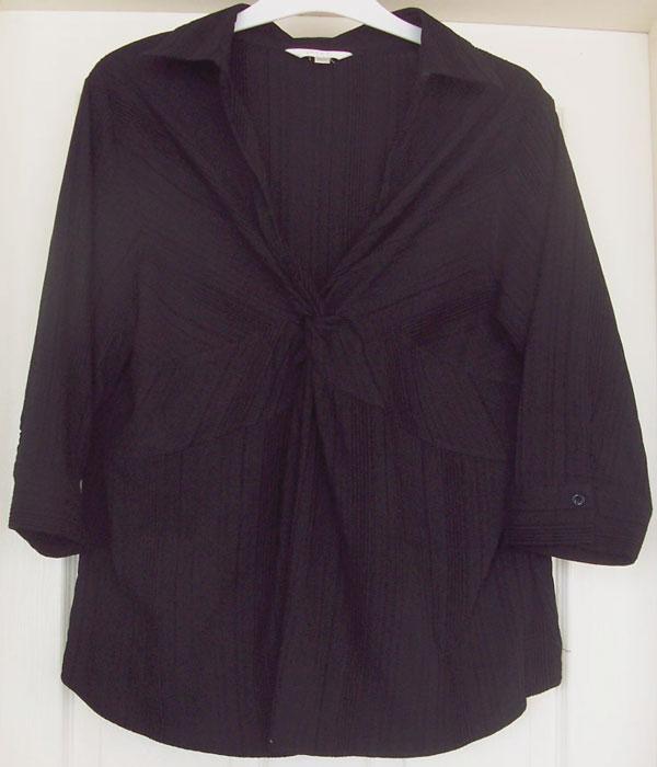 Preview of the first image of GORGEOUS LADIES BLACK MATERNITY TOP BY NEXT - SZ 22.