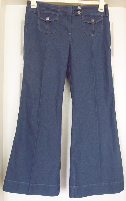 Preview of the first image of GORGEOUS LADIES DENIM FLARED JEANS BY NEXT - SZ 14R.