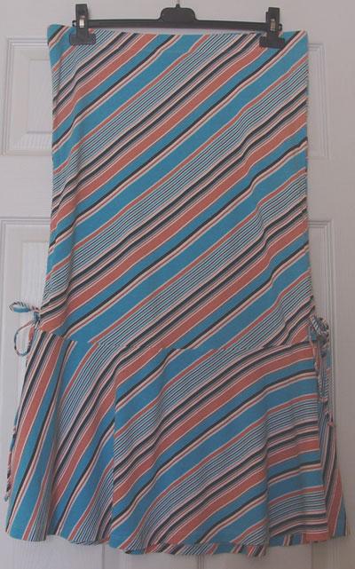 Preview of the first image of PRETTY LADIES STRIPED SKIRT WITH TIE DETAIL - SZ XL.