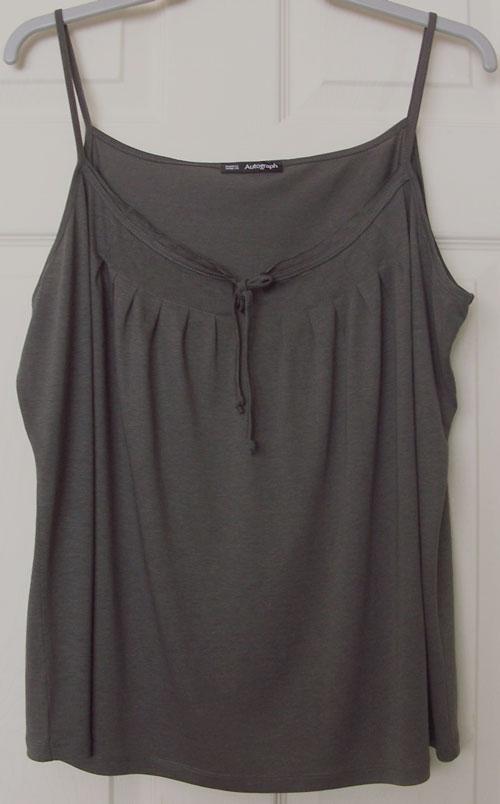 Preview of the first image of PRETTY LADIES CAMISOLE STYLE TOP BY AUTOGRAPH - SZ 20.