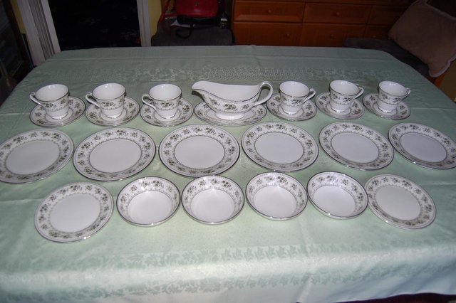 Image 4 of Royal Doulton Valleygreen Bone China Plates, Cups, Sauceboat