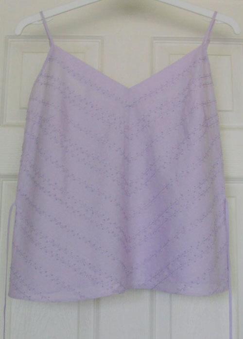 Preview of the first image of PRETTY LADIES LILAC BEADED TOP BY MARKS & SPENCER - SZ 18.