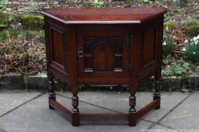 Image 29 of AN OLD CHARM TUDOR OAK CANTED CABINET PHONE TABLE SIDEBOARD