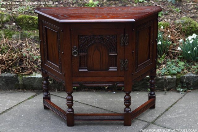 Image 44 of AN OLD CHARM TUDOR OAK CANTED CABINET PHONE TABLE SIDEBOARD