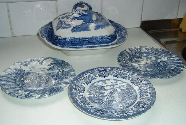 Preview of the first image of "Adderly" willow pattern china.
