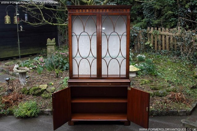 Image 48 of BEVAN FUNNELL MAHOGANY DISPLAY DRINKS CABINET SIDEBOARD UNIT