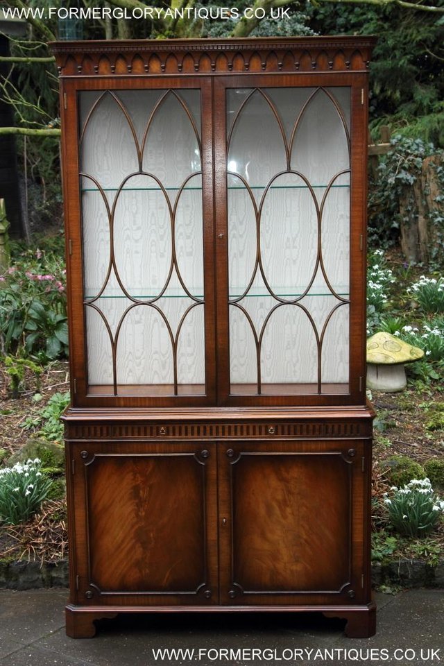 Image 61 of BEVAN FUNNELL MAHOGANY DISPLAY DRINKS CABINET SIDEBOARD UNIT