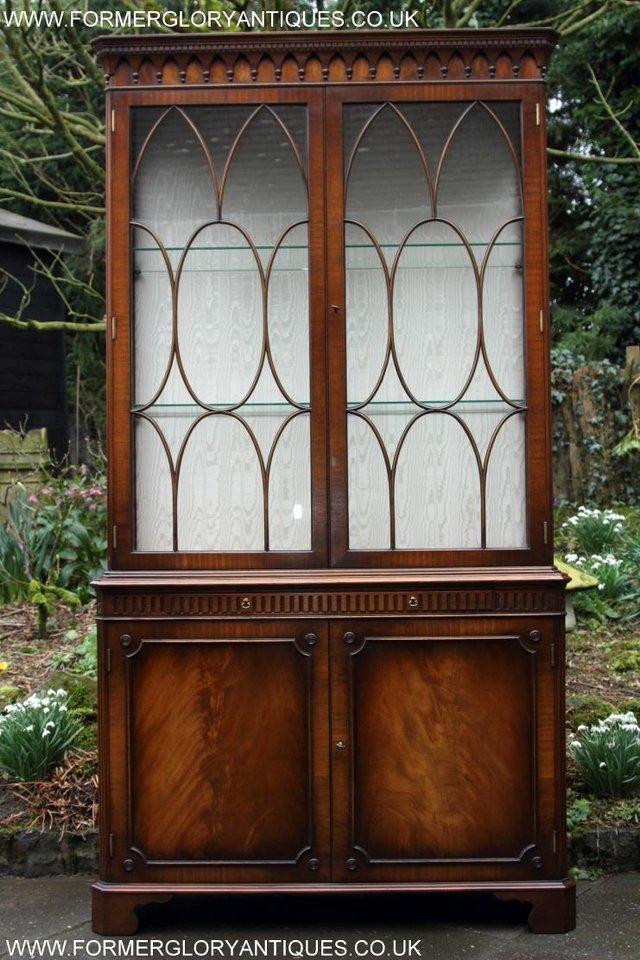 Image 78 of BEVAN FUNNELL MAHOGANY DISPLAY DRINKS CABINET SIDEBOARD UNIT