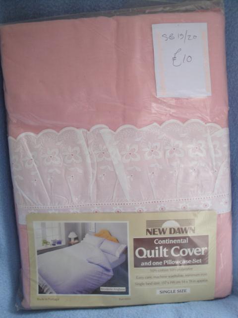 Image 2 of Quilt / Duvet Cover & P'case Broderie Anglaise on Pink
