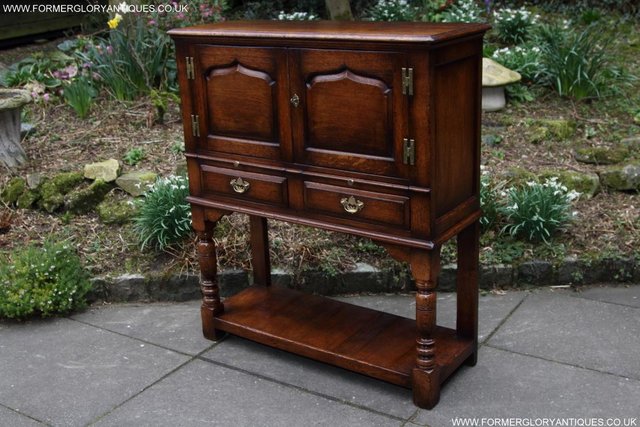 Image 3 of TITCHMARSH & GOODWIN SERVING TABLE DRINKS WINE CABINET STAND