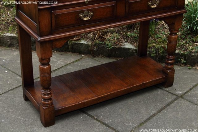 Image 27 of TITCHMARSH & GOODWIN SERVING TABLE DRINKS WINE CABINET STAND