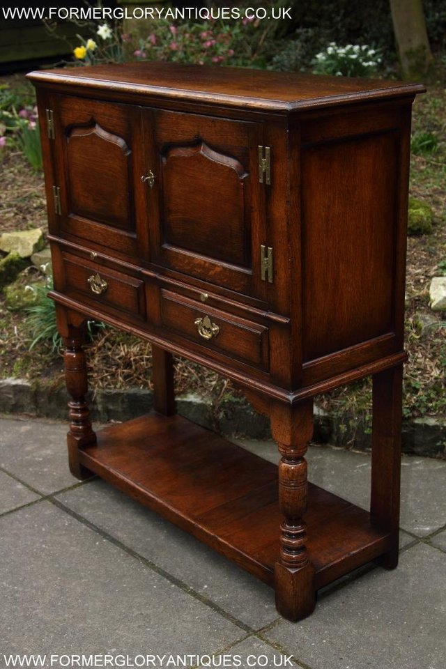 Image 28 of TITCHMARSH & GOODWIN SERVING TABLE DRINKS WINE CABINET STAND