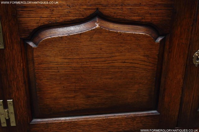 Image 69 of TITCHMARSH & GOODWIN SERVING TABLE DRINKS WINE CABINET STAND