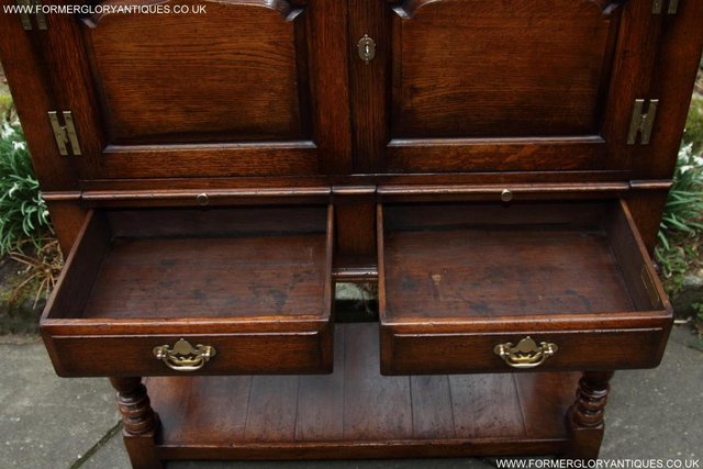 Image 73 of TITCHMARSH & GOODWIN SERVING TABLE DRINKS WINE CABINET STAND