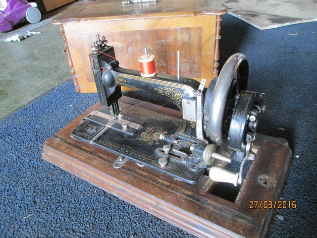 Image 2 of Bradbury Soeze hand crank sewing machine.