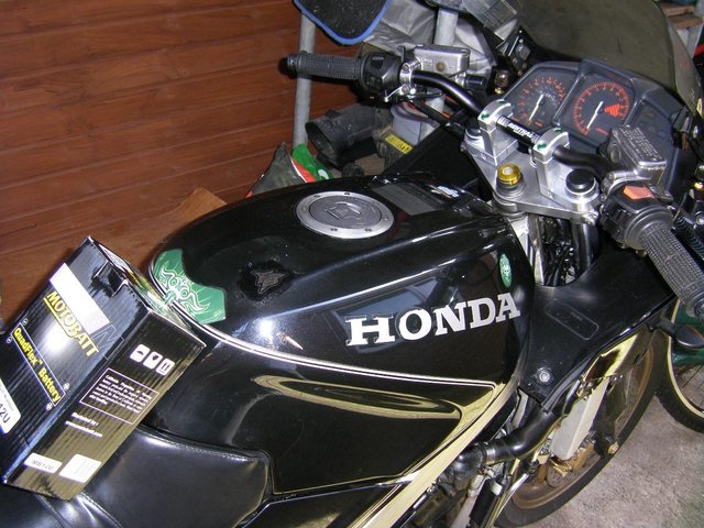 Image 2 of Honda vfr750fk black rc24