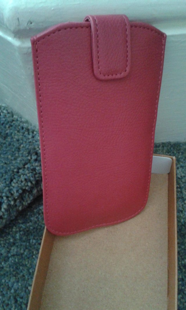 Image 3 of TRENDZ Universal mobile phone pouch