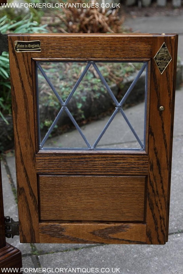 Image 32 of AN OLD CHARM LIGHT OAK HI FI DVD CD TV STAND TABLE CABINET