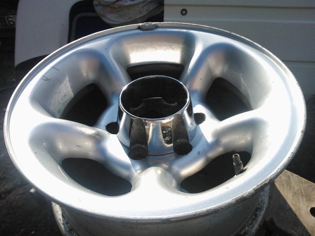 Image 2 of Vauxhall Frontera Nautilus alloy wheels