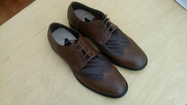 Preview of the first image of Two tone brown 1940's style shoes size 9.