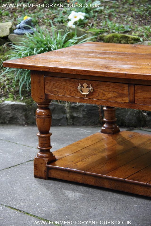 Image 11 of A TITCHMARSH GOODWIN STYLE OAK TWO DRAWER COFFEE TABLE STAND