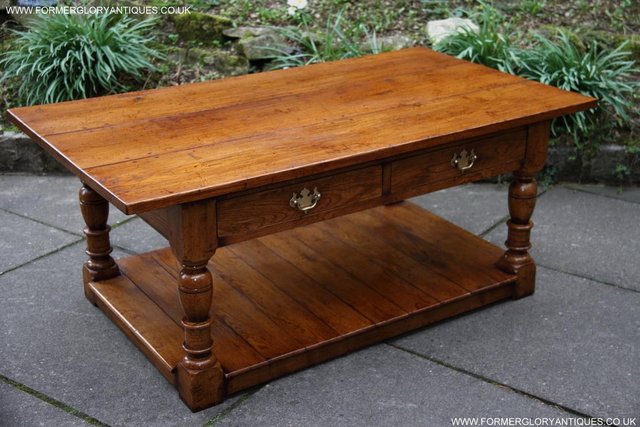 Image 55 of A TITCHMARSH GOODWIN STYLE OAK TWO DRAWER COFFEE TABLE STAND
