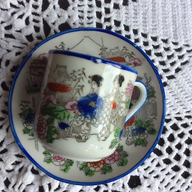 Image 3 of Small tea cup and saucer