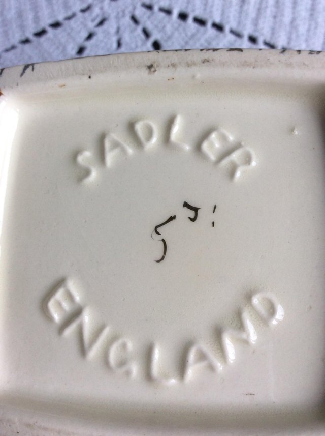 Image 2 of Sadler sugar bowl