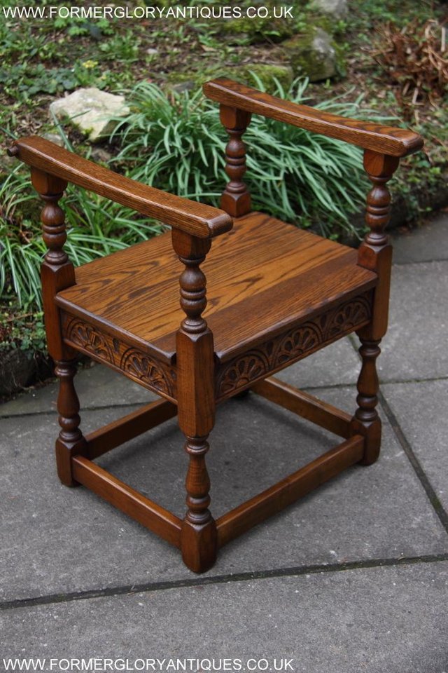 Image 22 of OLD CHARM LIGHT OAK MONKS SEAT BENCH SETTLE ARMCHAIR TABLE