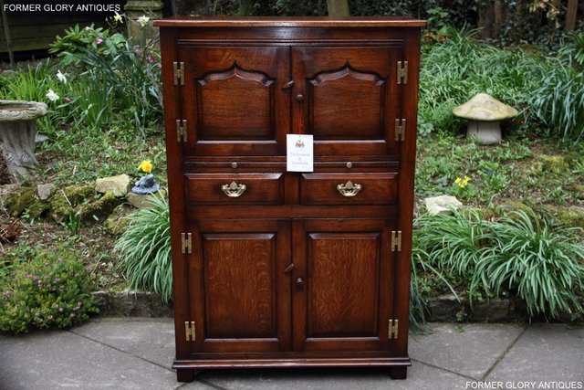 Image 46 of TITCHMARSH & GOODWIN SERVING TABLE DRINKS WINE CABINET STAND
