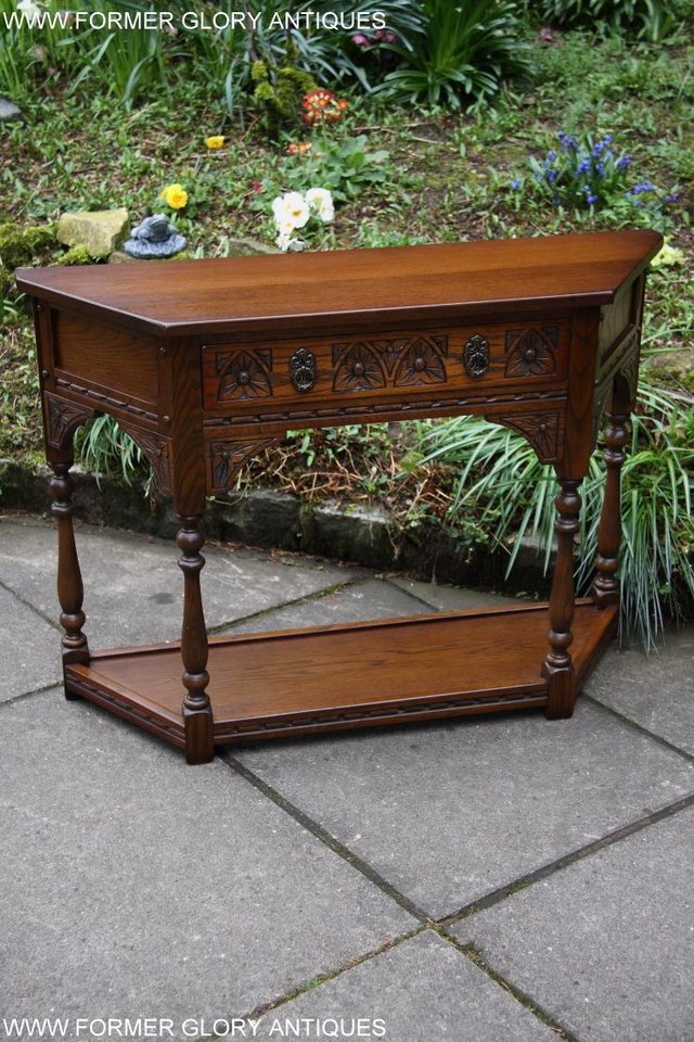 Image 47 of OLD CHARM LIGHT OAK CANTED HALL LAMP TABLE SIDEBOARD STAND