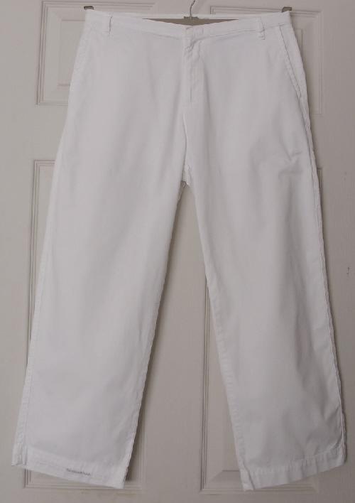 Preview of the first image of Ladies White Ben Sherman Cropped Trousers - Sz 10.