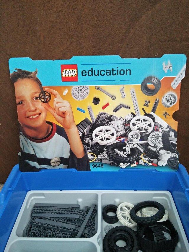 Image 2 of Lego Education Resource Set ideal for NXT - 9648