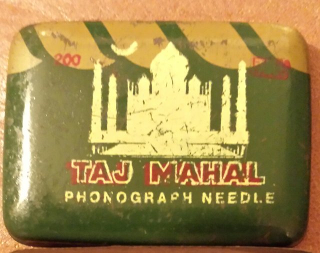 Preview of the first image of Rare Taj Mahal gramaphone phonograph needle tin.