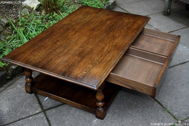 Image 8 of A TITCHMARSH GOODWIN STYLE OAK TWO DRAWER COFFEE TABLE STAND