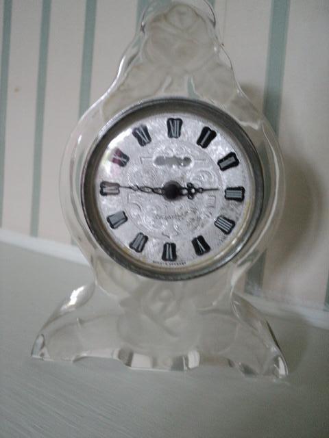 Preview of the first image of Crystal Clock in the Lalique style £10.