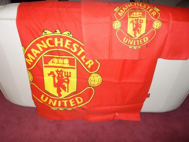 Preview of the first image of Manchester United double duvet set..