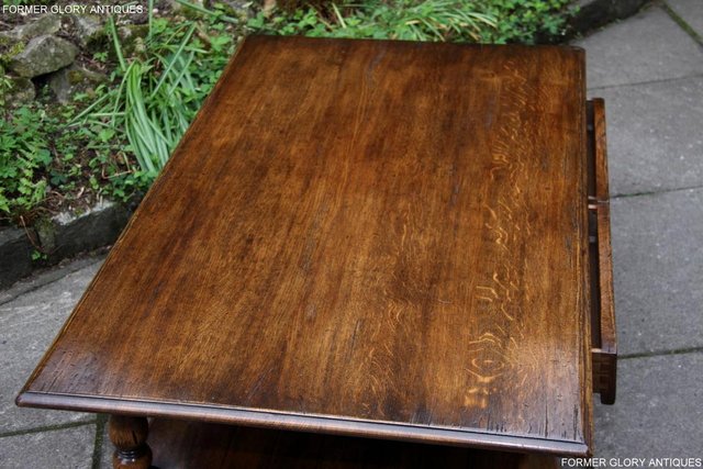 Image 11 of A TITCHMARSH GOODWIN STYLE OAK TWO DRAWER COFFEE TABLE STAND