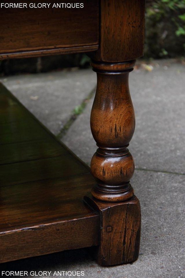 Image 16 of A TITCHMARSH GOODWIN STYLE OAK TWO DRAWER COFFEE TABLE STAND