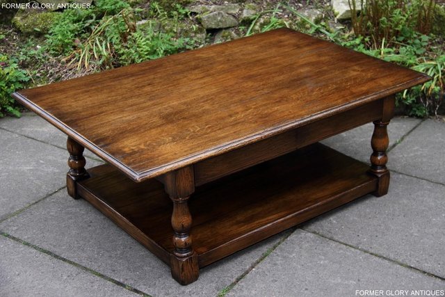Image 20 of A TITCHMARSH GOODWIN STYLE OAK TWO DRAWER COFFEE TABLE STAND