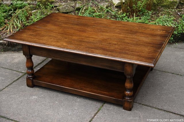 Image 30 of A TITCHMARSH GOODWIN STYLE OAK TWO DRAWER COFFEE TABLE STAND