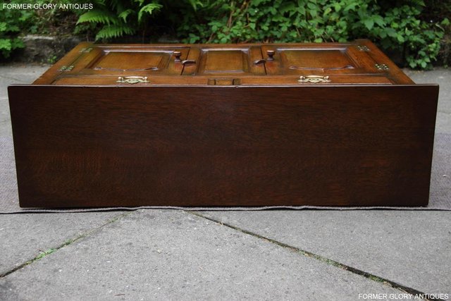 Image 63 of A TITCHMARSH & GOODWIN OAK DRESSER BASE SIDEBOARD HALL TABLE