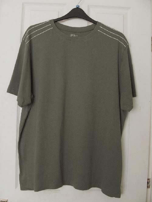 Preview of the first image of Lovely Mens Khaki T Shirt By Easy Casual Wear - Sz XXL  B22.