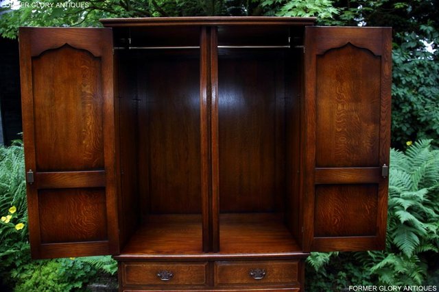 Image 14 of TITCHMARSH GOODWIN ROYAL OAK WARDROBE CHEST OF DRAWERS STAND