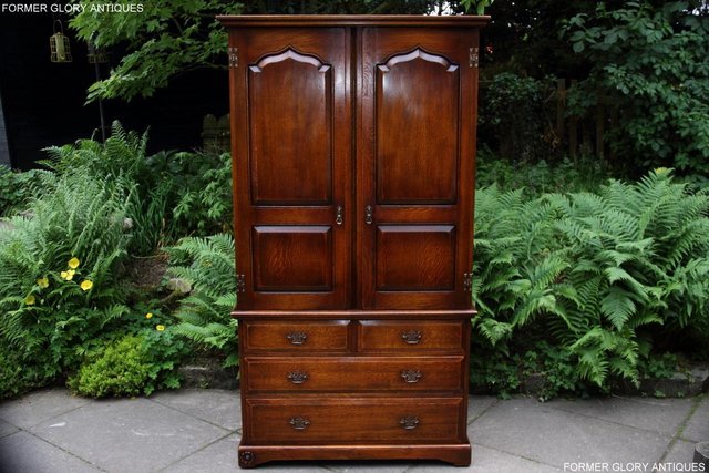 Image 18 of TITCHMARSH GOODWIN ROYAL OAK WARDROBE CHEST OF DRAWERS STAND