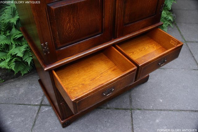 Image 20 of TITCHMARSH GOODWIN ROYAL OAK WARDROBE CHEST OF DRAWERS STAND
