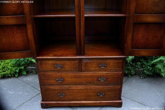 Image 24 of TITCHMARSH GOODWIN ROYAL OAK WARDROBE CHEST OF DRAWERS STAND