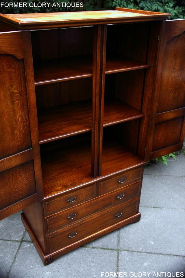 Image 27 of TITCHMARSH GOODWIN ROYAL OAK WARDROBE CHEST OF DRAWERS STAND